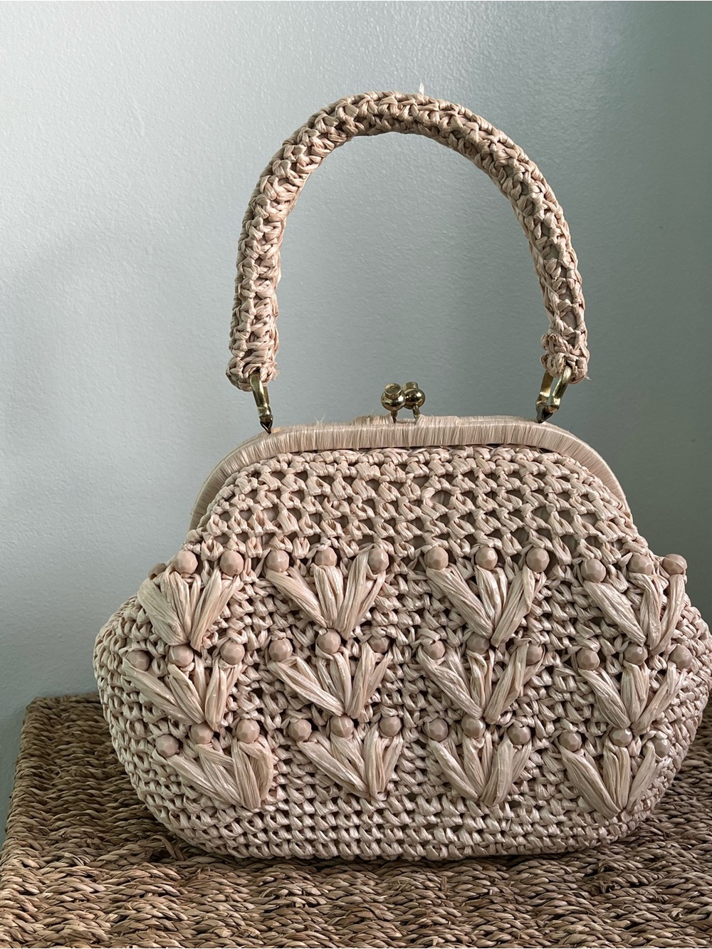 Vintage Goldco Beaded Raffia Kiss Lock Closure Handbag